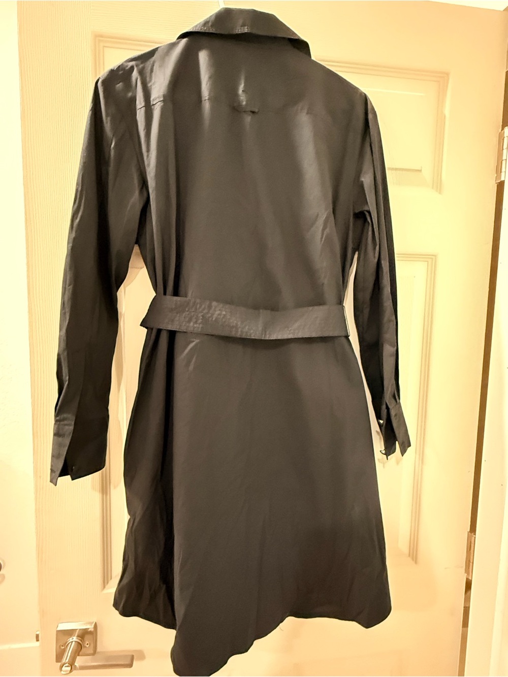 Donna Karan Black Double-Breasted Trench Coat - Picture 2 of 8